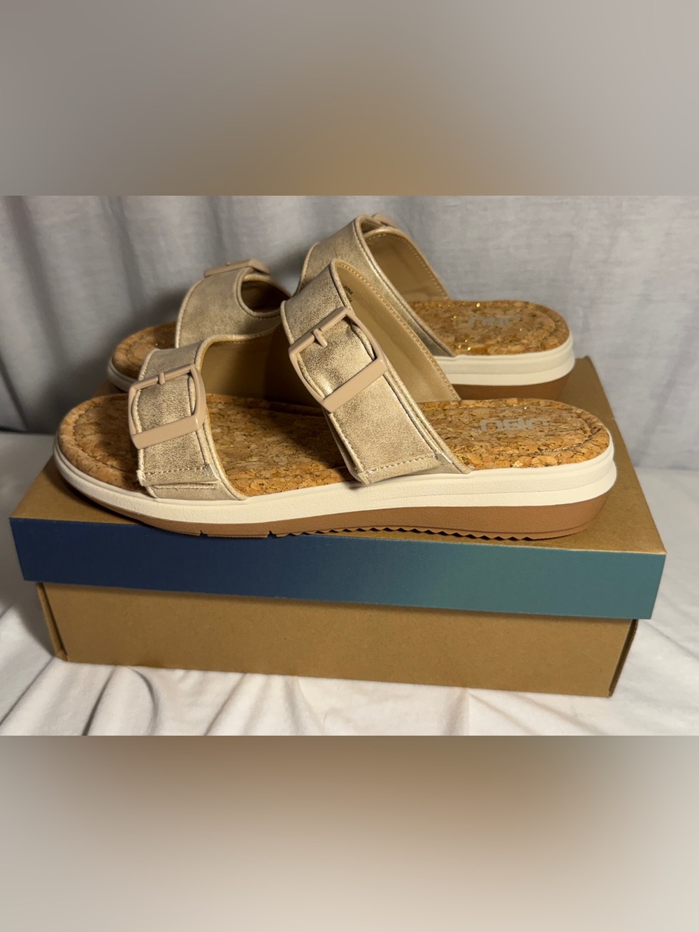 NEW NIB JBU Kona Women’s Comfort Slide Sandals Taupe Shimmer Size 9 shoes